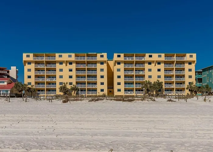Driftwood Towers 6d Apartment