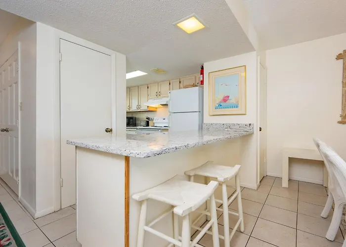 Apartment Driftwood Towers 6d
